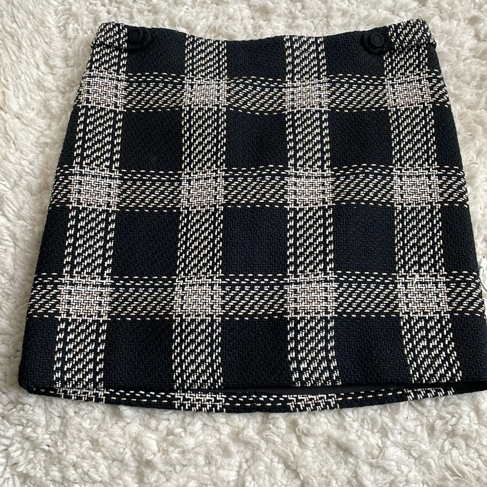Plaid mini skirt size 10. Never worn